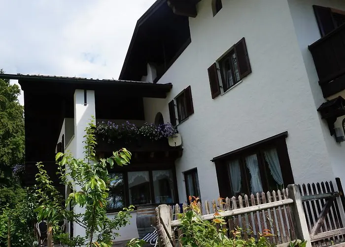 Pensión Gaestehaus Brigitte 3*